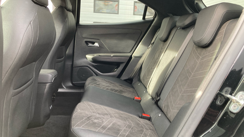 Vauxhall Mokka 100kW Ultimate 50kWh 5dr Auto Electric Hatchback